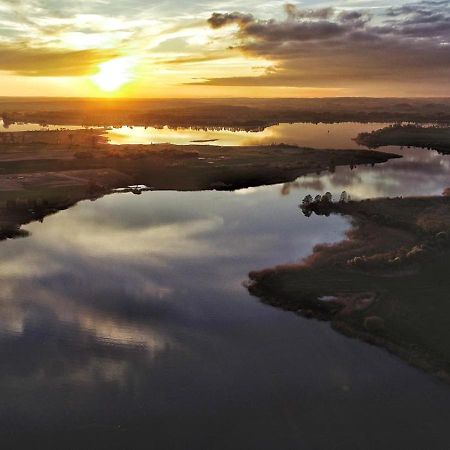 Jak Tu Ladnie - Osada I Siedlisko Mikołajki Kültér fotó